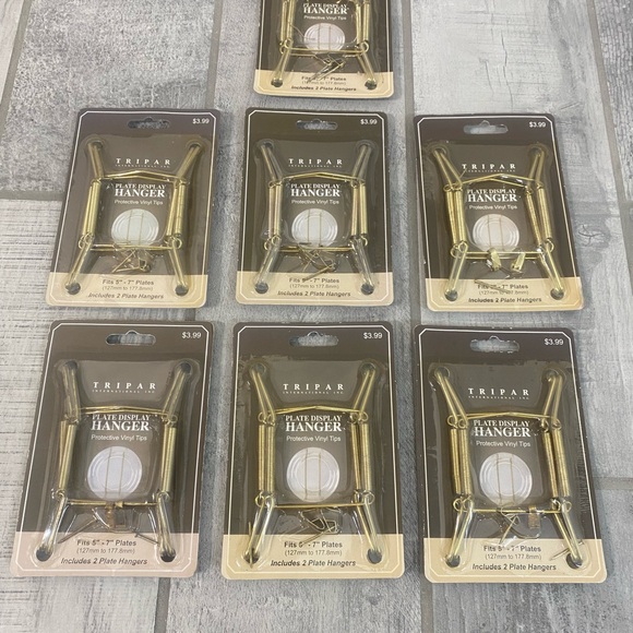 tripar international inc. Other - Gold Plate Display Hanger - Set of 7